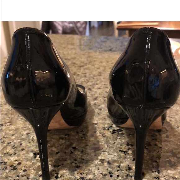 Jimmy Choo Black patent leather peep toe pumps - Picture 4 of 7